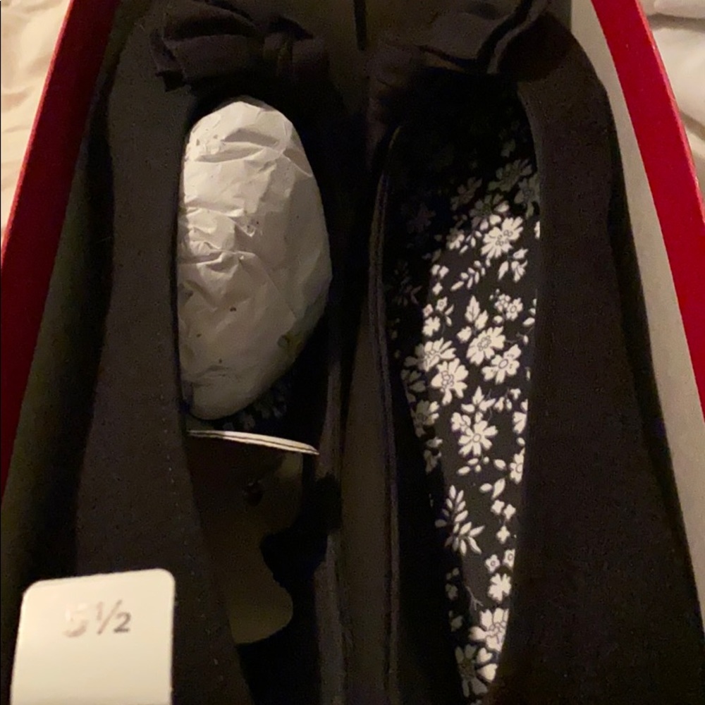 Black flats brand new